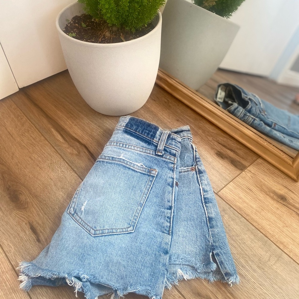 Abercrombie and Fitch High Rise Shorts